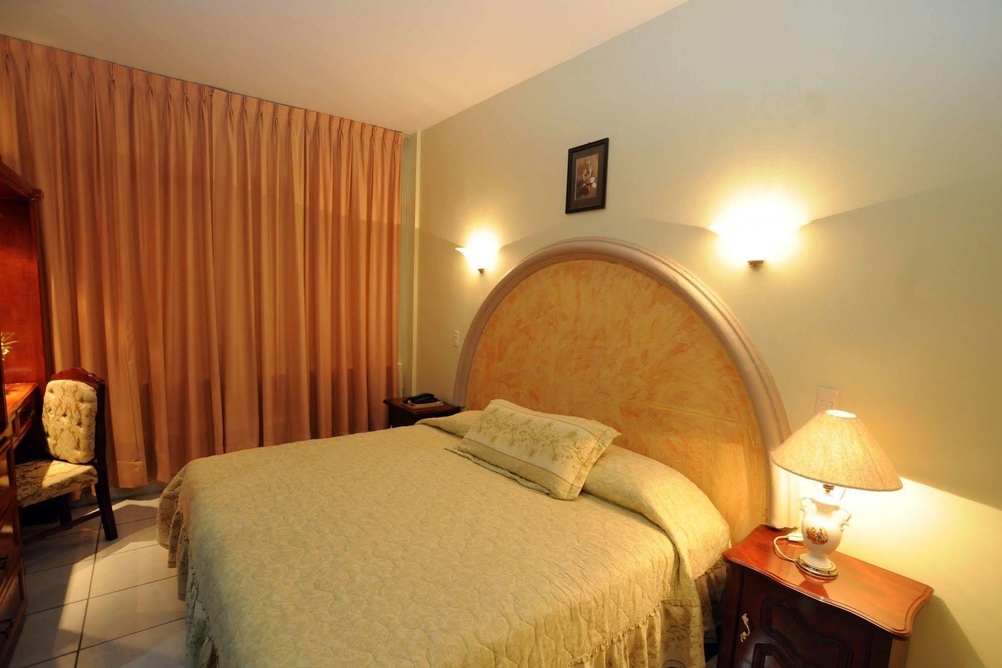 Hotel Plaza Sahuayo Exteriér fotografie